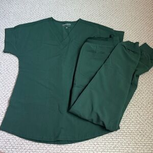 Mandala XXS emerald scrub top and joggers